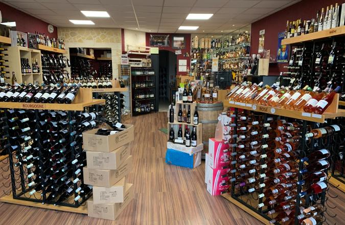 Une belle sélection de produits, vins, champagnes et spiritueux dans votre CAVAVIN Pont du Château 